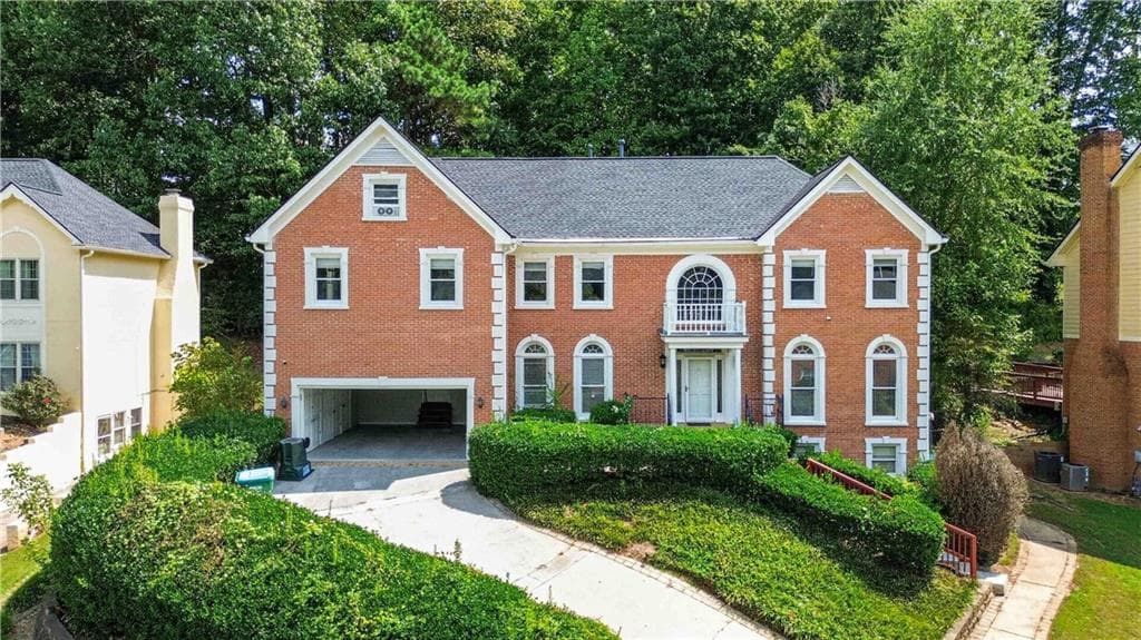 5 bedroom, 5 bathroom, 6,121 sq ft single family residence for sale at 660 Belgrave Lane, Tucker, GA 30084 — photo 3