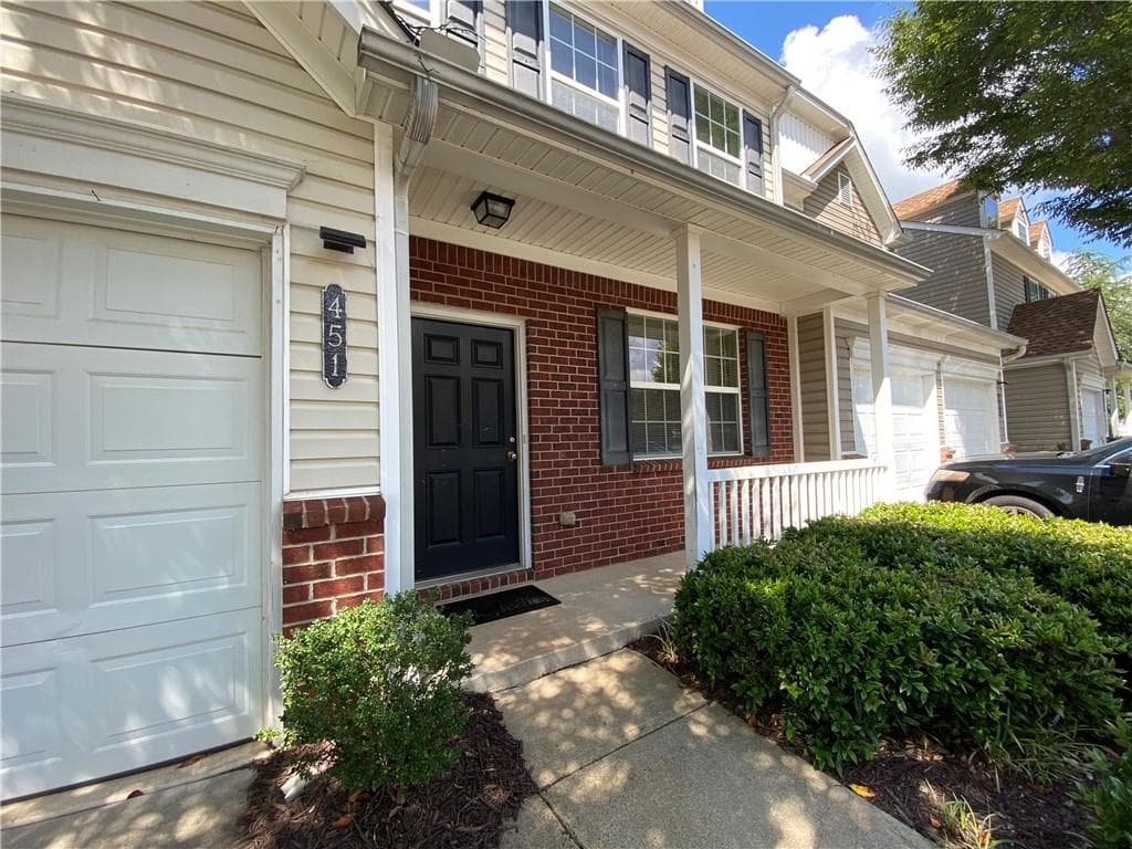 3 bedroom, 3 bathroom, 1,840 sq ft townhouse for rent at 451 Windstone Trail, Alpharetta, GA 30004 for $2,250 a month — photo 1 of 30