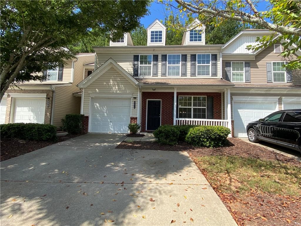 3 bedroom, 3 bathroom, 1,840 sq ft townhouse for rent at 451 Windstone Trail, Alpharetta, GA 30004 for $2,250 a month — photo 2