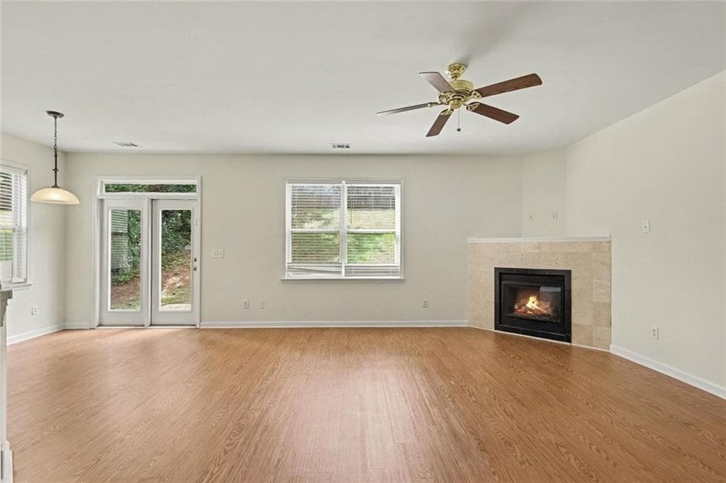 5 bedroom, 3 bathroom, 2,860 sq ft single family residence for sale at 6486 E Stonelake Place, Atlanta, GA 30331 — photo 5