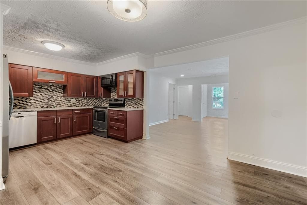 2 bedroom, 2 bathroom, 1,150 sq ft condominium for sale at 1967 Brian Way, Decatur, GA 30033 — photo 9