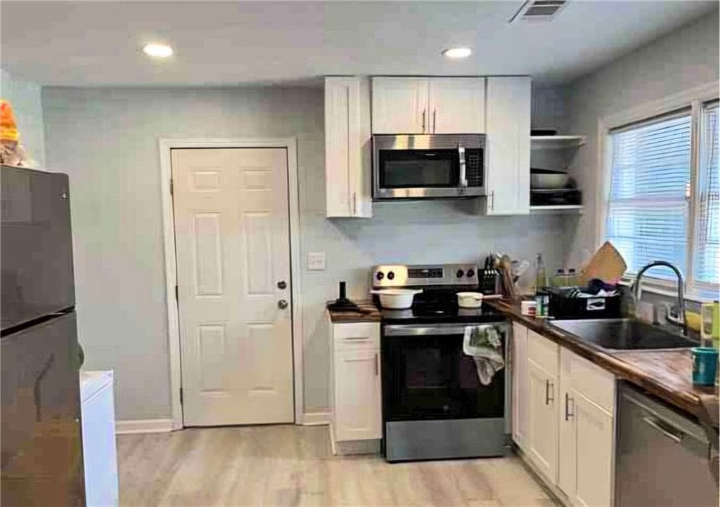 3 bedroom, 2 bathroom, 1,500 sq ft single family residence for sale at 1957 Knightsbridge Road, Macon, GA 31211 — photo 3