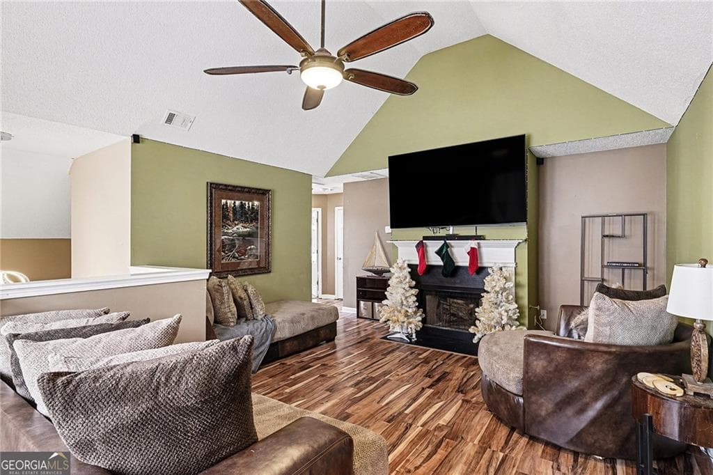 3 bedroom, 3 bathroom, 2,228 sq ft single family residence for sale at 11811 Registry Boulevard, Hampton, GA 30228 — photo 5
