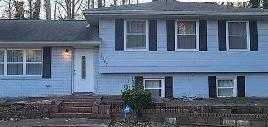 3 bedroom, 3 bathroom, 1,203 sq ft single family residence for rent at 8367 San Jose Trail, Jonesboro, GA 30236 for $1,850 a month