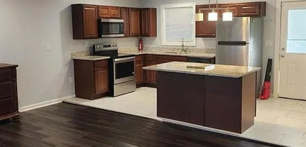 3 bedroom, 3 bathroom, 1,203 sq ft single family residence for rent at 8367 San Jose Trail, Jonesboro, GA 30236 for $1,850 a month — photo 2