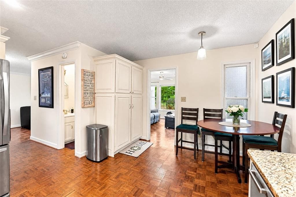 3 bedroom, 3 bathroom, 2,230 sq ft condominium for rent at 3924 Ashford Lake Court, Atlanta, GA 30319 for $4,000 a month — photo 10
