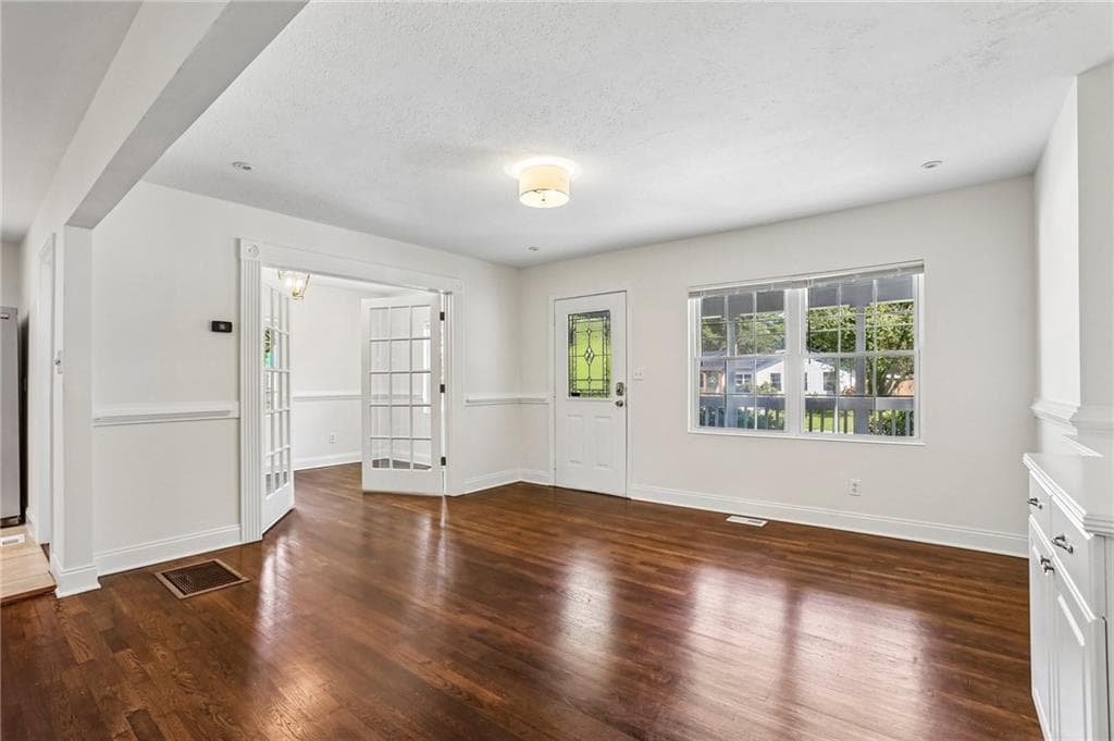 2 bedroom, 2 bathroom, 974 sq ft single family residence under contract at 2966 Emory Road, Smyrna, GA 30080 — photo 7
