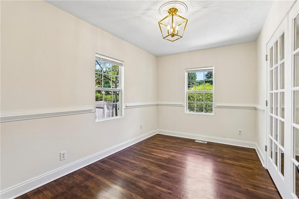 2 bedroom, 2 bathroom, 974 sq ft single family residence under contract at 2966 Emory Road, Smyrna, GA 30080 — photo 10