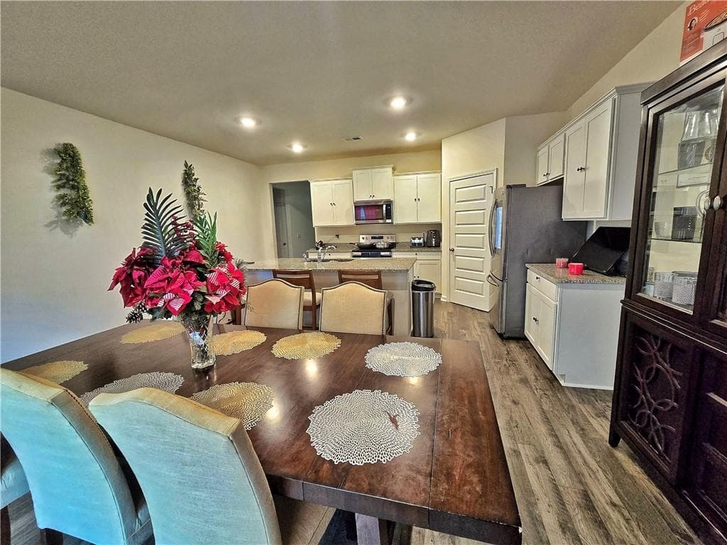 4 bedroom, 2 bathroom, 1,843 sq ft single family residence for sale at 134 Oakchase Park Lane, Hampton, GA 30228 — photo 9