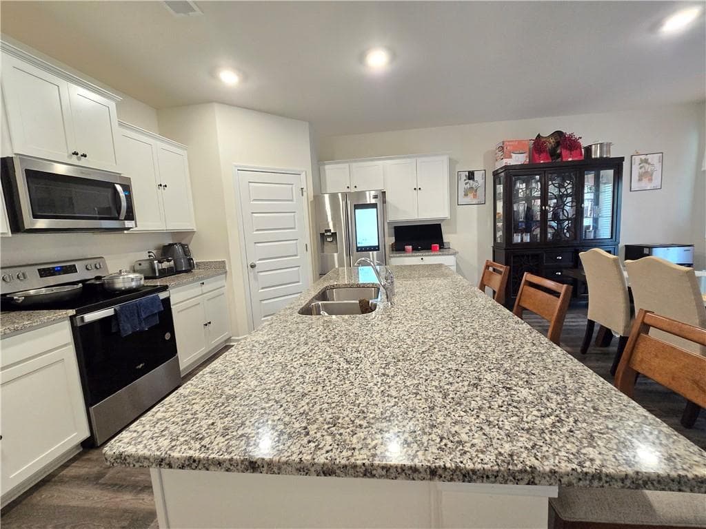 4 bedroom, 2 bathroom, 1,843 sq ft single family residence for sale at 134 Oakchase Park Lane, Hampton, GA 30228 — photo 10