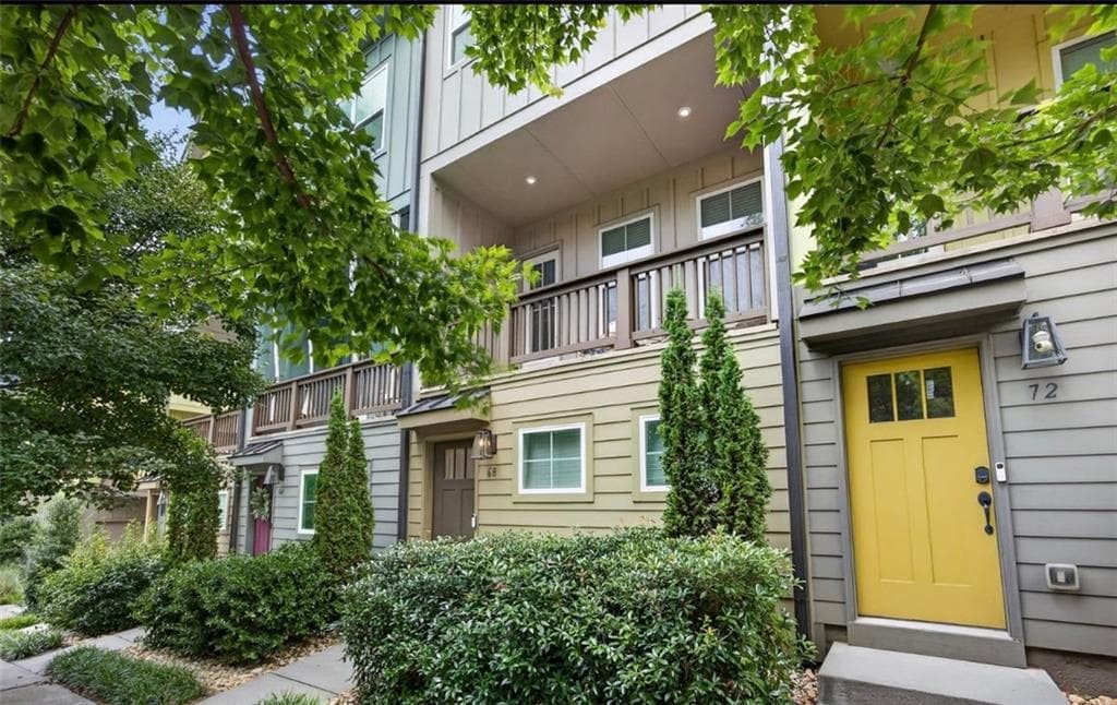 2 bedroom, 2 bathroom, 1,120 sq ft townhouse for sale at 68 Adore Court, Atlanta, GA 30315