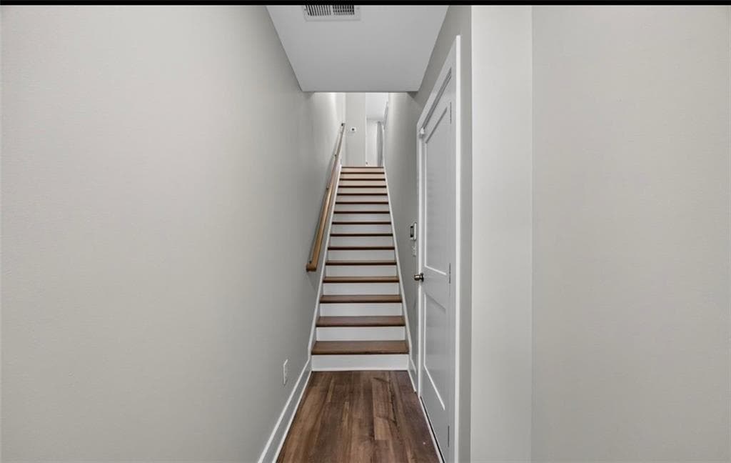 2 bedroom, 2 bathroom, 1,120 sq ft townhouse for sale at 68 Adore Court, Atlanta, GA 30315 — photo 5