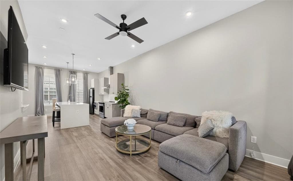 2 bedroom, 2 bathroom, 1,120 sq ft townhouse for sale at 68 Adore Court, Atlanta, GA 30315 — photo 9