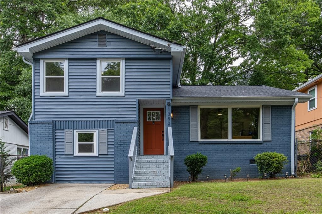 3 bedroom, 2 bathroom, 1,657 sq ft single family residence for sale at 1392 Willow Trail, Atlanta, GA 30311