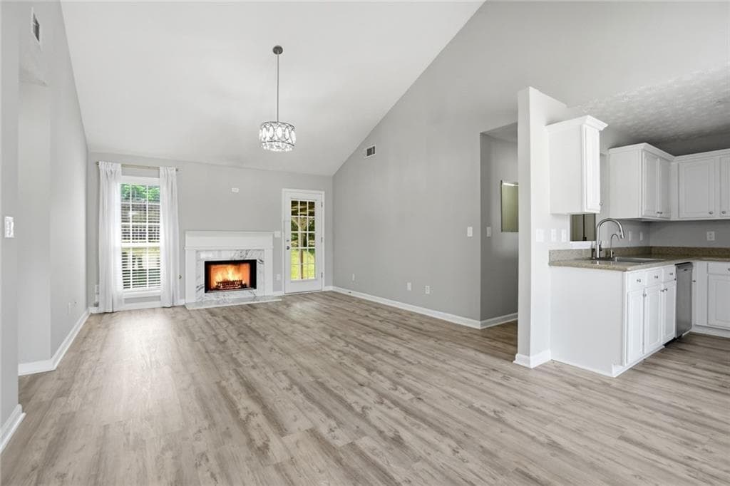 3 bedroom, 2 bathroom, 1,550 sq ft single family residence for sale at 35 Shenandoah Drive, Winder, GA 30680 — photo 5