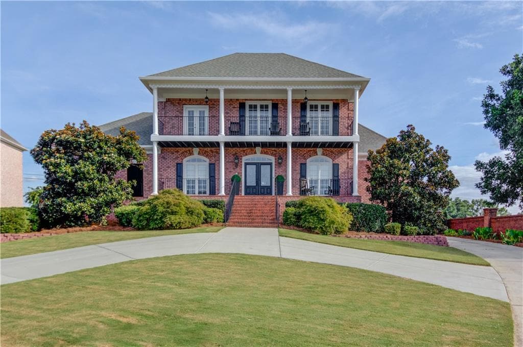 4 bedroom, 5 bathroom, 6,113 sq ft single family residence under contract at 3418 Aberrone Place, Buford, GA 30519 — photo 2