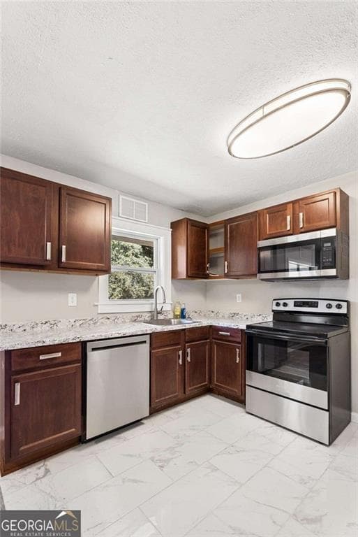 3 bedroom, 2 bathroom, 1,612 sq ft single family residence for sale at 546 Lamar Drive, Forest Park, GA 30297 — photo 10