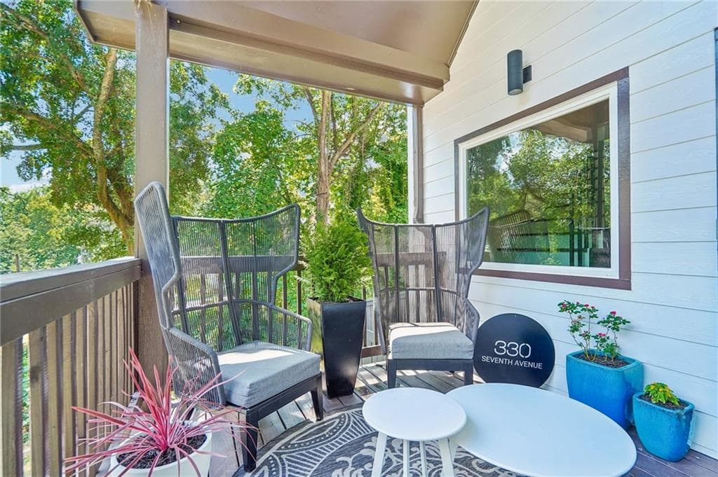 4 bedroom, 3 bathroom, 3,216 sq ft single family residence for sale at 330 Seventh Avenue, Scottdale, GA 30079 — photo 4