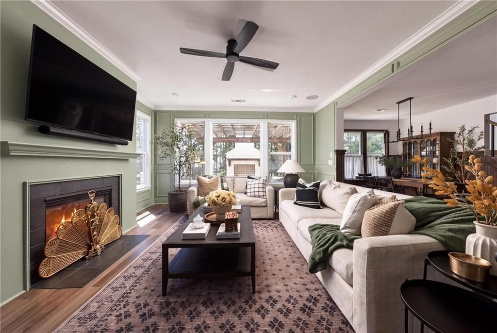 4 bedroom, 3 bathroom, 2,800 sq ft single family residence for sale at 8030 Scenic Ridge Way, Cumming, GA 30107 — photo 7