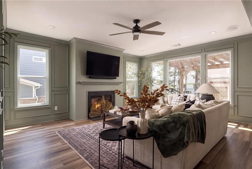 4 bedroom, 3 bathroom, 2,800 sq ft single family residence for sale at 8030 Scenic Ridge Way, Cumming, GA 30107 — photo 9