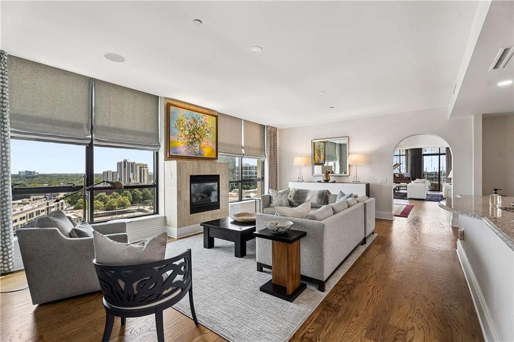 3 bedroom, 3 bathroom, 3,373 sq ft condominium for sale at 750 Park Avenue 15SE, Atlanta, GA 30326 — photo 1 of 60