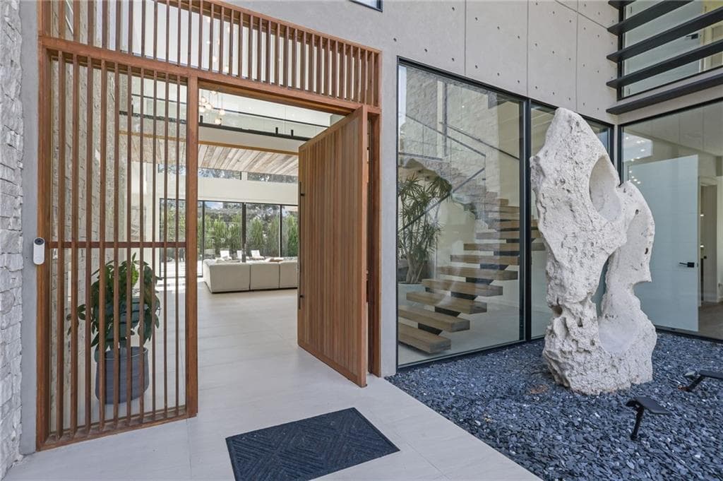 4 bedroom, 7 bathroom, 7,186 sq ft single family residence under contract at 2991 Lassiter Road, Marietta, GA 30062 — photo 7