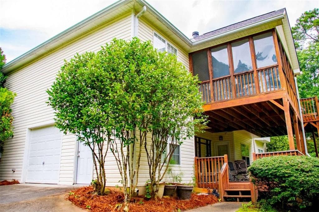 3 bedroom, 2 bathroom, 3,918 sq ft single family residence for sale at 7046 Tara Drive, Villa Rica, GA 30180 — photo 6