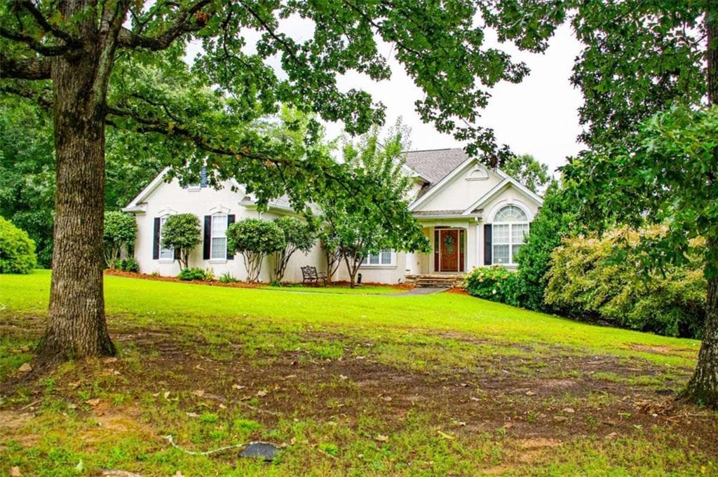 3 bedroom, 2 bathroom, 3,918 sq ft single family residence for sale at 7046 Tara Drive, Villa Rica, GA 30180 — photo 10