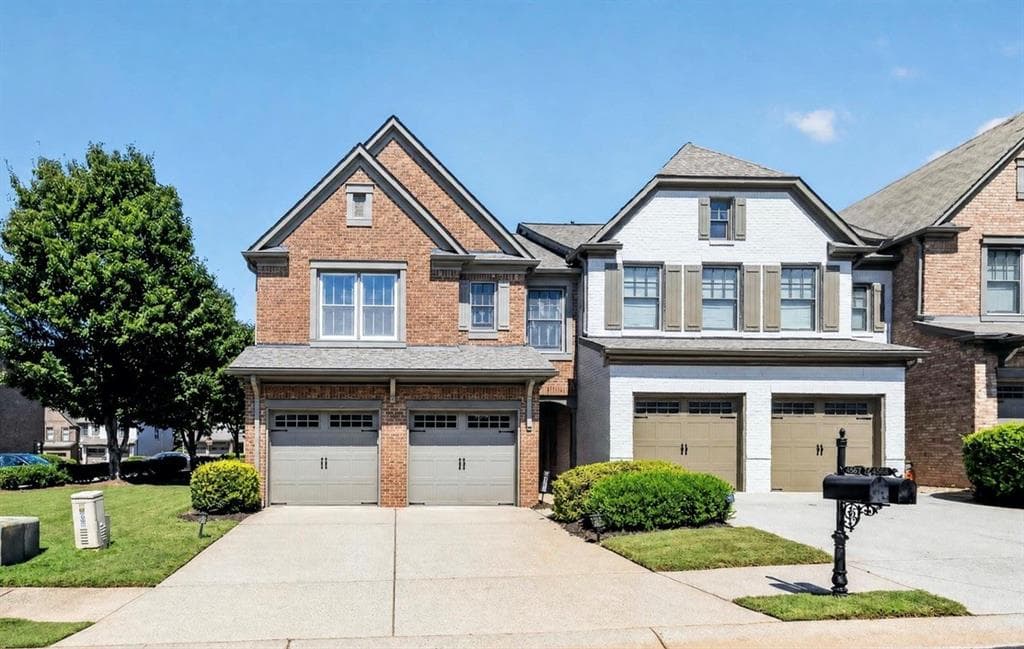 4 bedroom, 3 bathroom, 1,985 sq ft townhouse for sale at 4967 Berkeley Run Crossing, Peachtree Corners, GA 30092