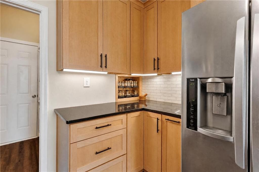 4 bedroom, 3 bathroom, 1,985 sq ft townhouse for sale at 4967 Berkeley Run Crossing, Peachtree Corners, GA 30092 — photo 9