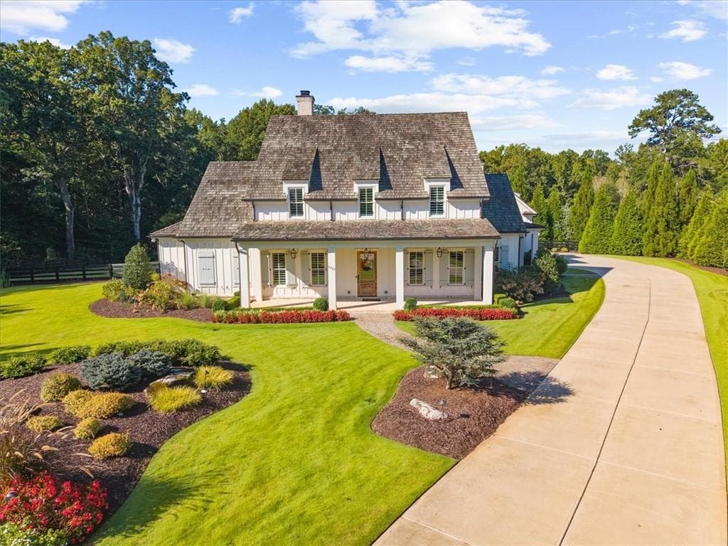 4 bedroom, 5 bathroom, 4,514 sq ft single family residence for sale at 1023 Madison Hall Ln, Milton, GA 30004 — photo 2