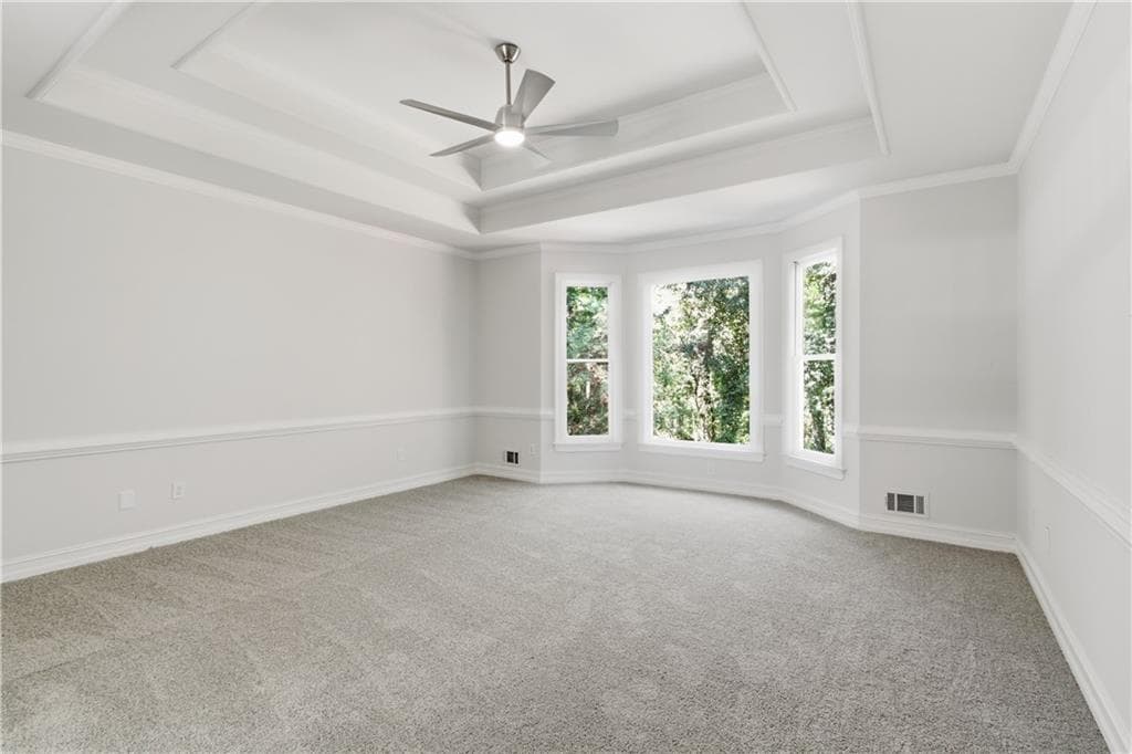6 bedroom, 5 bathroom, 5,681 sq ft single family residence under contract at 2960 Vail Valley Court, Snellville, GA 30078 — photo 4