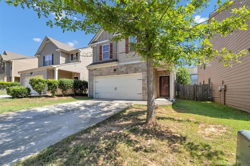 3 bedroom, 3 bathroom, 1,950 sq ft single family residence for sale at 5898 San Gabriel Lane, Atlanta, GA 30349 — photo 3