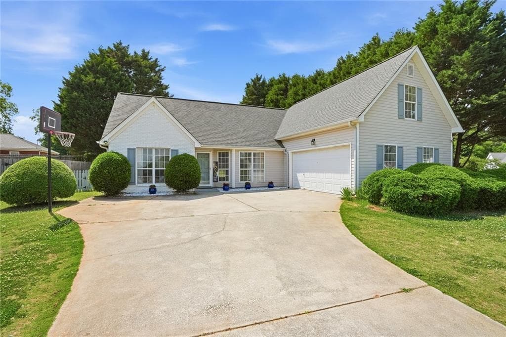 3 bedroom, 2 bathroom, 1,550 sq ft single family residence for rent at 35 Shenandoah Drive, Winder, GA 30680 for $2,400 a month