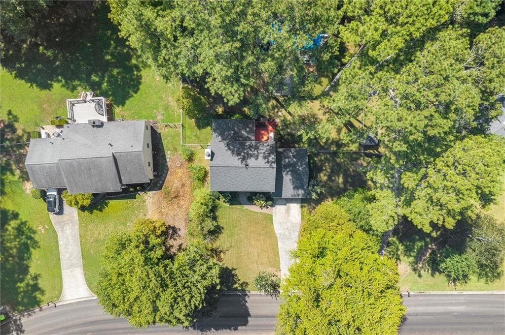 3 bedroom, 3 bathroom, 1,841 sq ft single family residence under contract at 410 Wall Street, Marietta, GA 30068 — photo 9