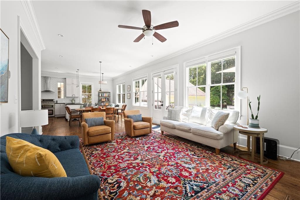 5 bedroom, 3 bathroom, 3,032 sq ft single family residence for sale at 2799 Tupelo Street, Atlanta, GA 30317 — photo 2