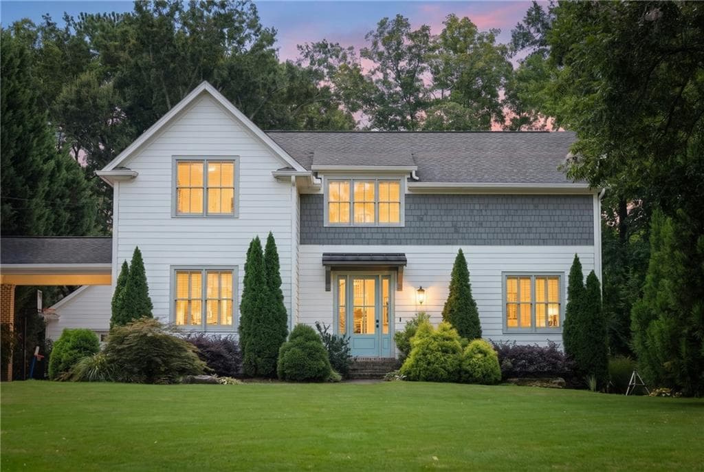 5 bedroom, 3 bathroom, 3,032 sq ft single family residence for sale at 2799 Tupelo Street, Atlanta, GA 30317 — photo 9
