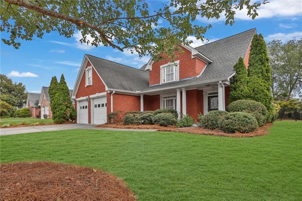 3 bedroom, 3 bathroom, 2,981 sq ft single family residence for sale at 925 Windsor Place Circle, Grayson, GA 30017 — photo 2