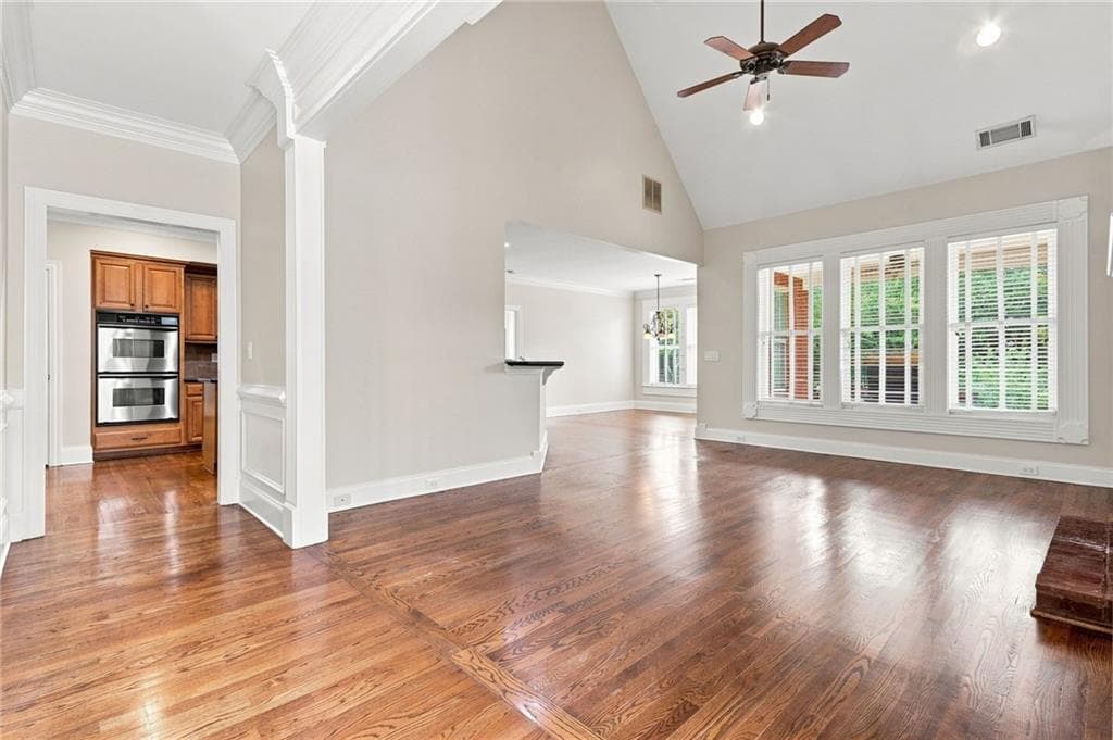 3 bedroom, 3 bathroom, 2,981 sq ft single family residence for sale at 925 Windsor Place Circle, Grayson, GA 30017 — photo 3
