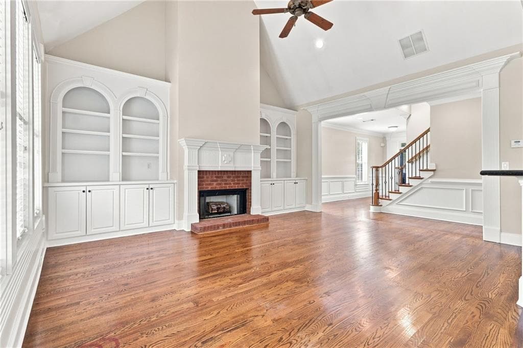3 bedroom, 3 bathroom, 2,981 sq ft single family residence for sale at 925 Windsor Place Circle, Grayson, GA 30017 — photo 4