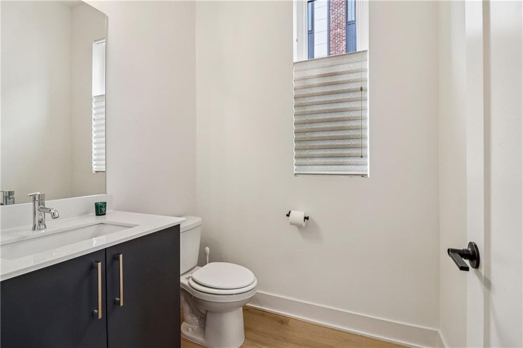 3 bedroom, 4 bathroom, 2,374 sq ft townhouse for sale at 1229 Chelsea Circle, Atlanta, GA 30318 — photo 6