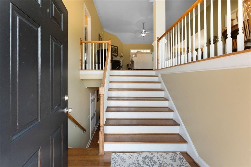 5 bedroom, 3 bathroom, 2,589 sq ft single family residence for sale at 21 Prestwick Loop, Cartersville, GA 30120 — photo 7