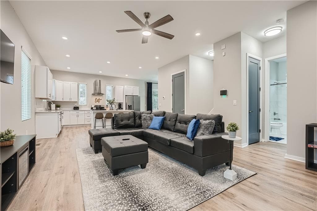 4 bedroom, 3 bathroom, 2,232 sq ft single family residence for sale at 1089 Coleman Street, Atlanta, GA 30310 — photo 5