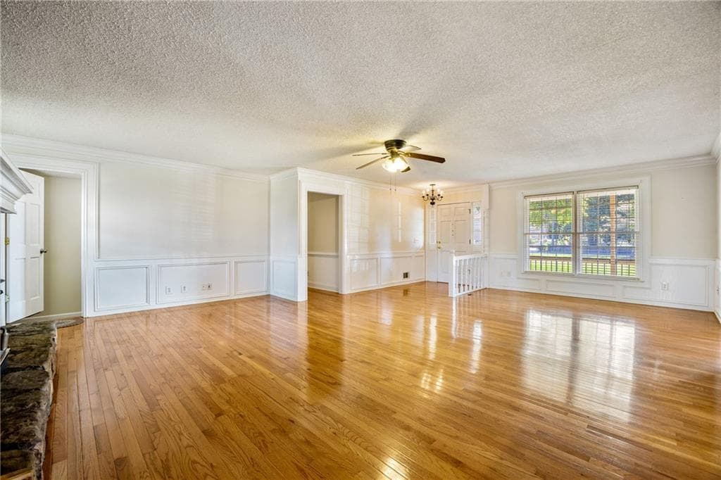 4 bedroom, 4 bathroom, 2,618 sq ft single family residence under contract at 1977 Johnson Ferry Road, Marietta, GA 30062 — photo 5
