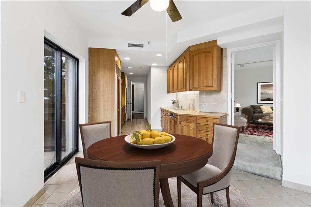2 bedroom, 3 bathroom, 1,855 sq ft condominium for sale at 2660 Peachtree Road 6D, Atlanta, GA 30305 — photo 9