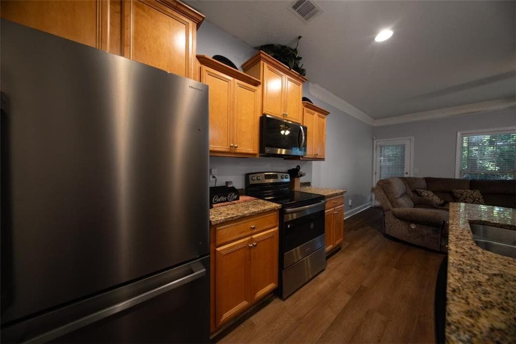 3 bedroom, 3 bathroom, 1,432 sq ft townhouse for sale at 7070 Galloway Point, Riverdale, GA 30296 — photo 4
