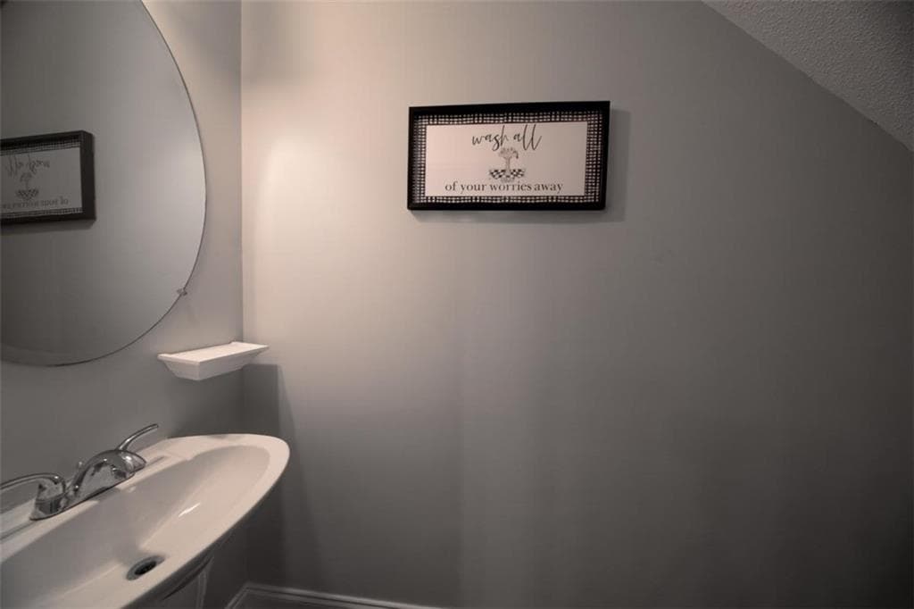3 bedroom, 3 bathroom, 1,432 sq ft townhouse for sale at 7070 Galloway Point, Riverdale, GA 30296 — photo 10