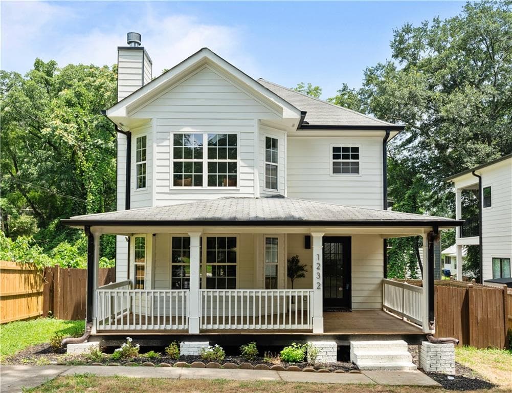 4 bedroom, 3 bathroom, 1,932 sq ft single family residence for sale at 1232 Memorial Drive, Atlanta, GA 30316