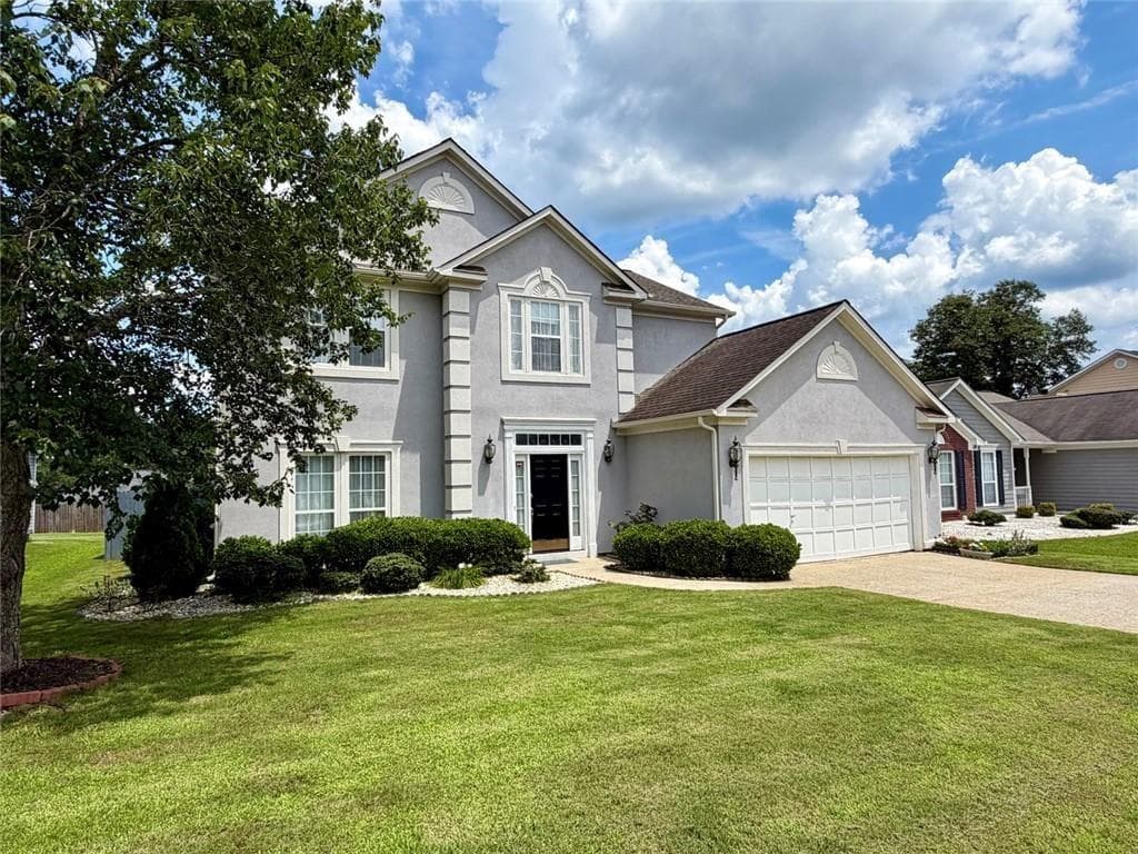 4 bedroom, 3 bathroom, 2,588 sq ft single family residence for sale at 1473 Chamirey Drive, Marietta, GA 30008 — photo 4