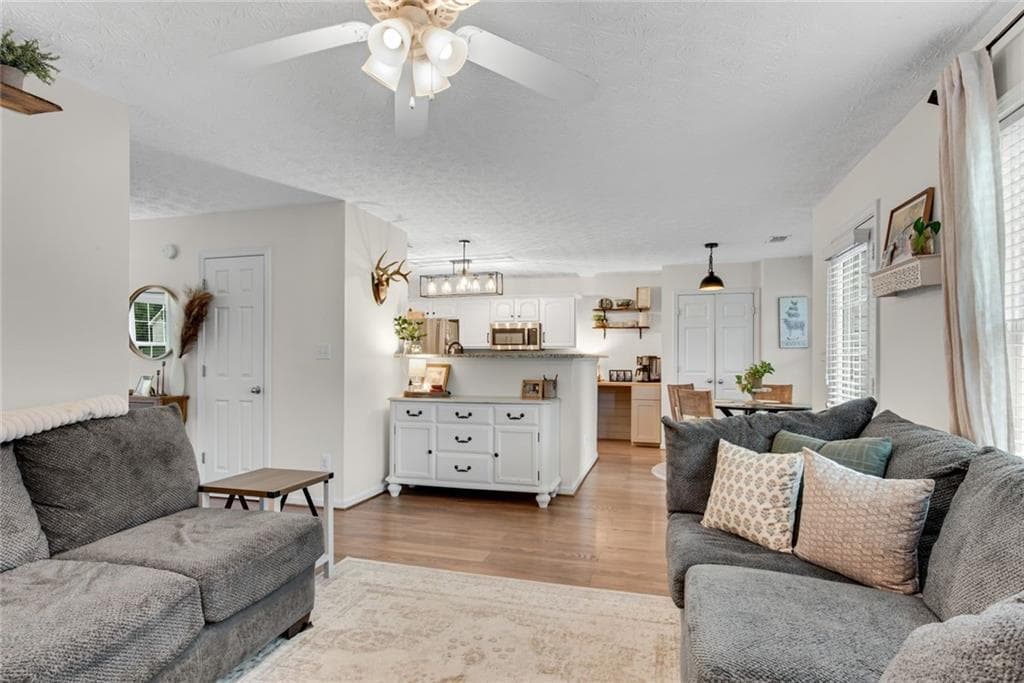 3 bedroom, 3 bathroom, 1,813 sq ft single family residence for sale at 236 Shenandoah Drive, Hiram, GA 30141 — photo 9